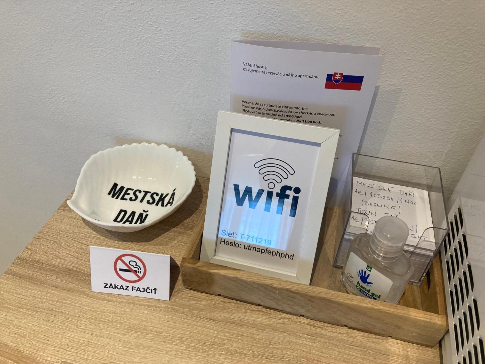 Apartman Nedaleko Centra Mesta Michalovce Exteriér fotografie